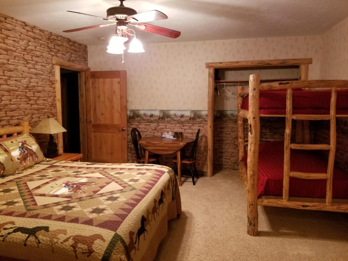 Sunlit Oasis Bed & Breakfast Notom Exterior foto